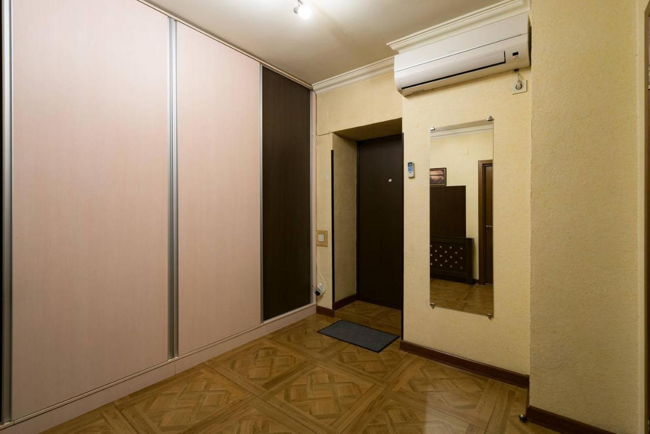 Nadezhda Apartments On Dostyk Street 89 Алма Ата Екстериор снимка