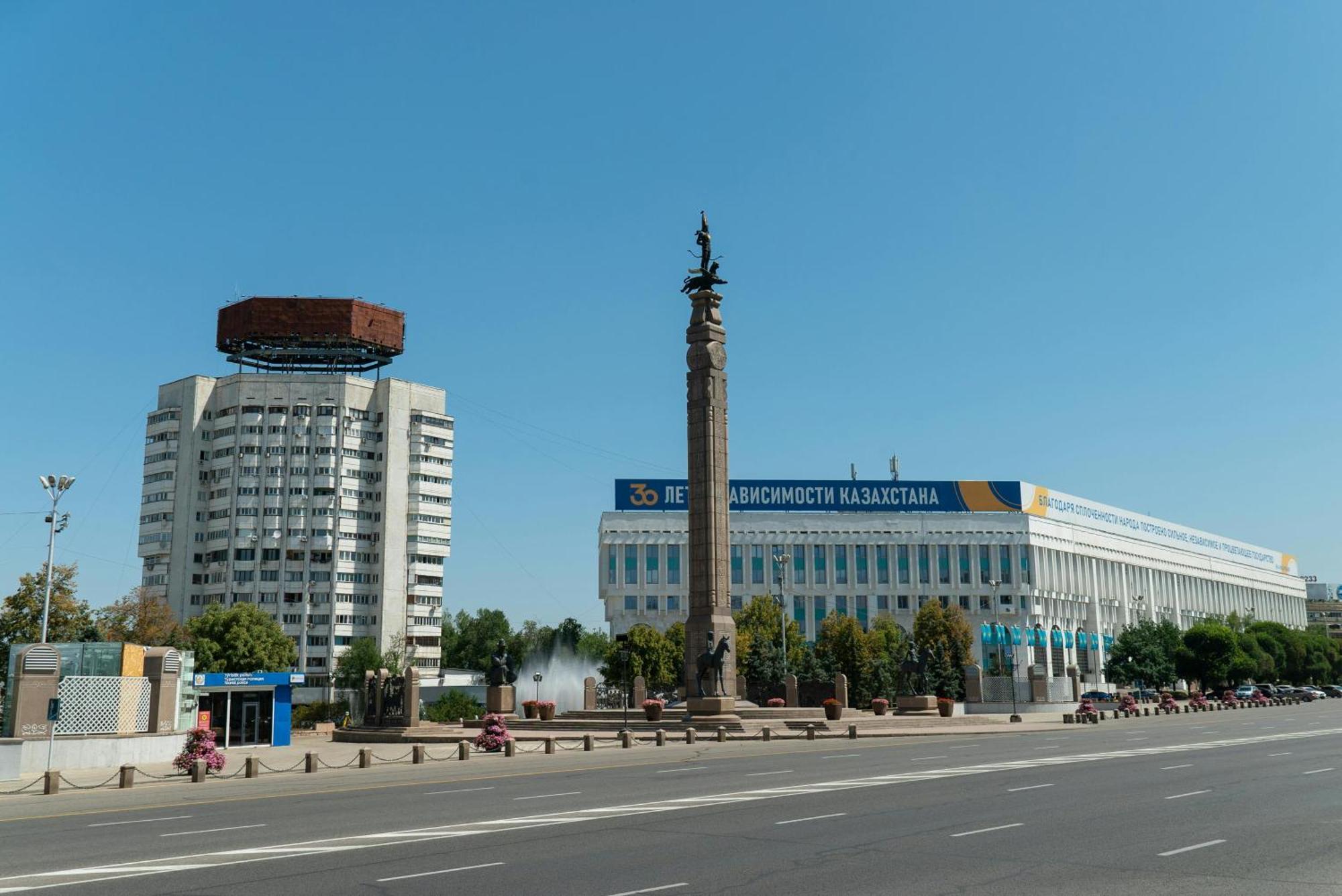 Nadezhda Apartments On Dostyk Street 89 Алма Ата Екстериор снимка