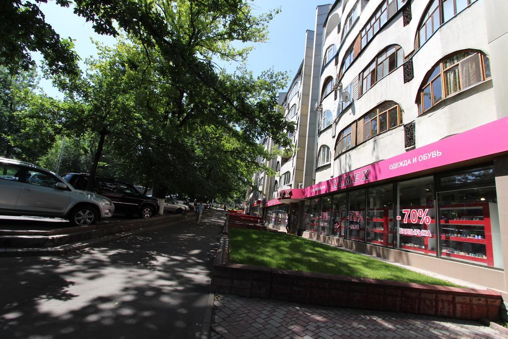 Nadezhda Apartments On Dostyk Street 89 Алма Ата Екстериор снимка